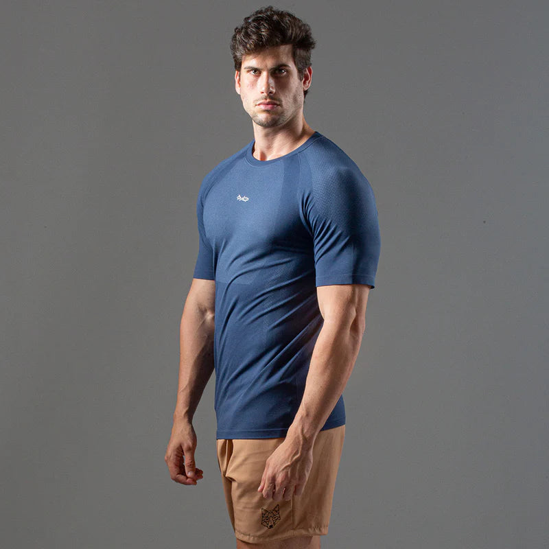 Kit Camiseta Apex + Bermuda Aerofit + Meia Performance 4